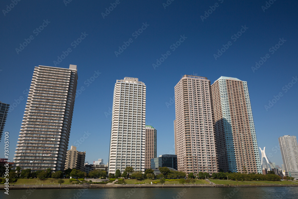 隅田川河口の高層マンション