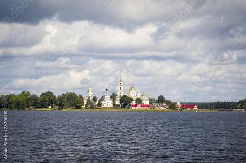 Монастырь на острове. Селигер.