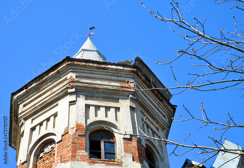 an old brick building