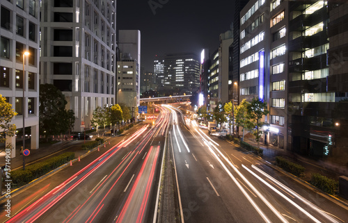 大都市東京 夜の幹線道路イメージ　自動車の光跡  赤坂見附 © oka