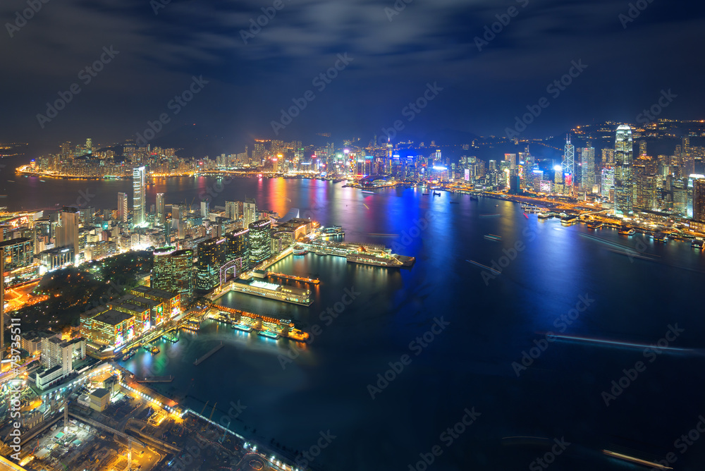 Fototapeta premium Skyline of Hong Kong at sunset from Sky 100