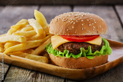 mini burger with French fries