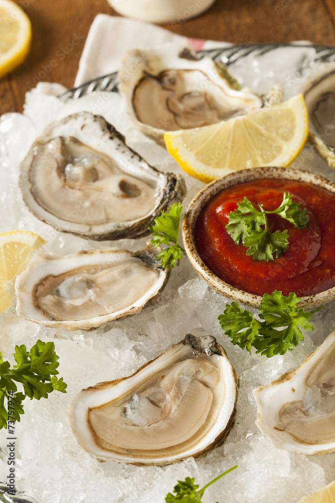 Raw Organic Oysters with Lemon