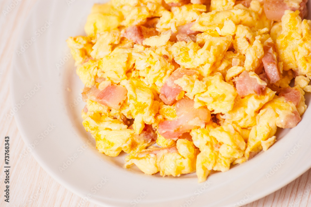 scrambled eggs with bacon scrambled eggs with bacon