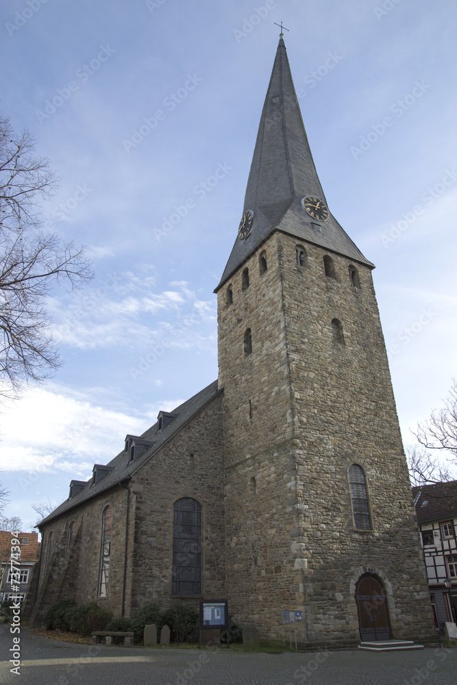 Fototapeta premium Kirche Sankt Georg in Hattingen, NRW, Deutschland