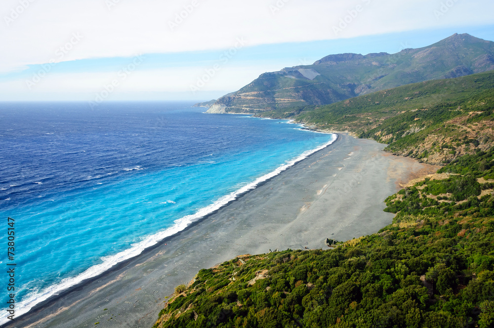 Plage de sable noir (Corsica)