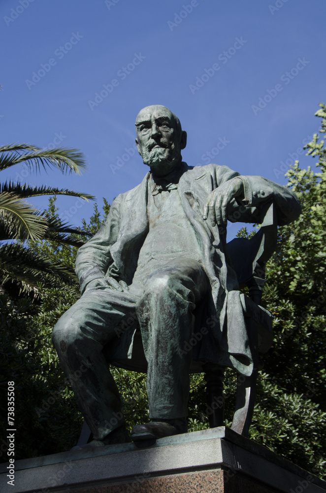 Naklejka premium famous man statue in jelsa