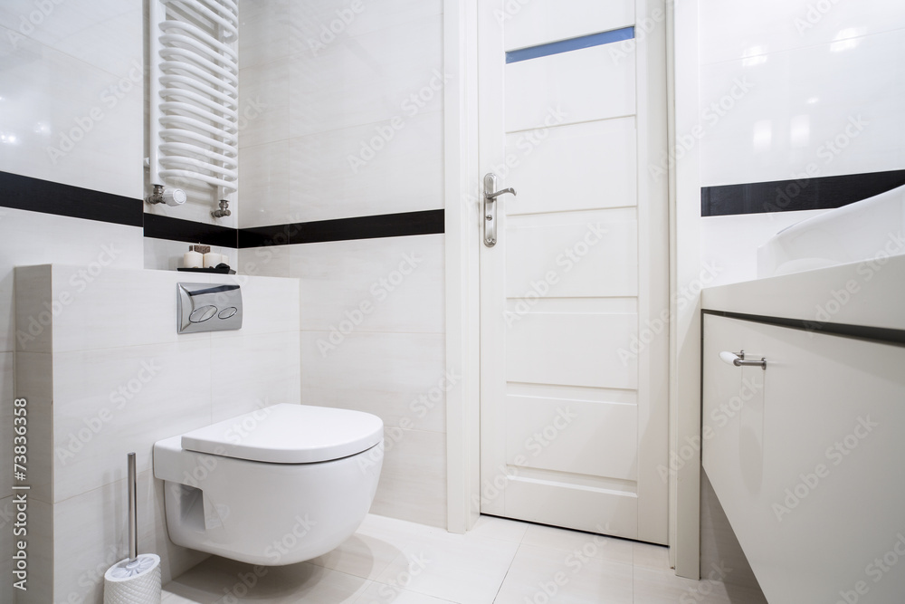 Modern bathroom in balck and white Modern bathroom in balck and white
