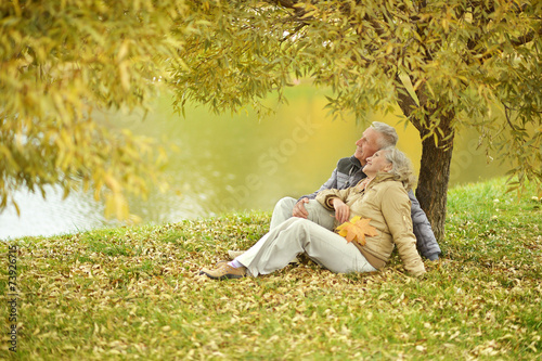 Couple in autumn park © aletia2011