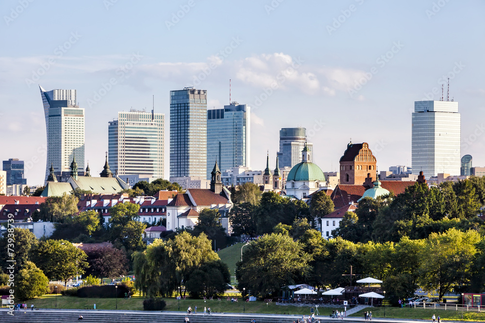 Obraz premium Warszawskie centrum po południu