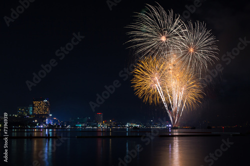 Blooming firework mixed color of celebration night © Cozine