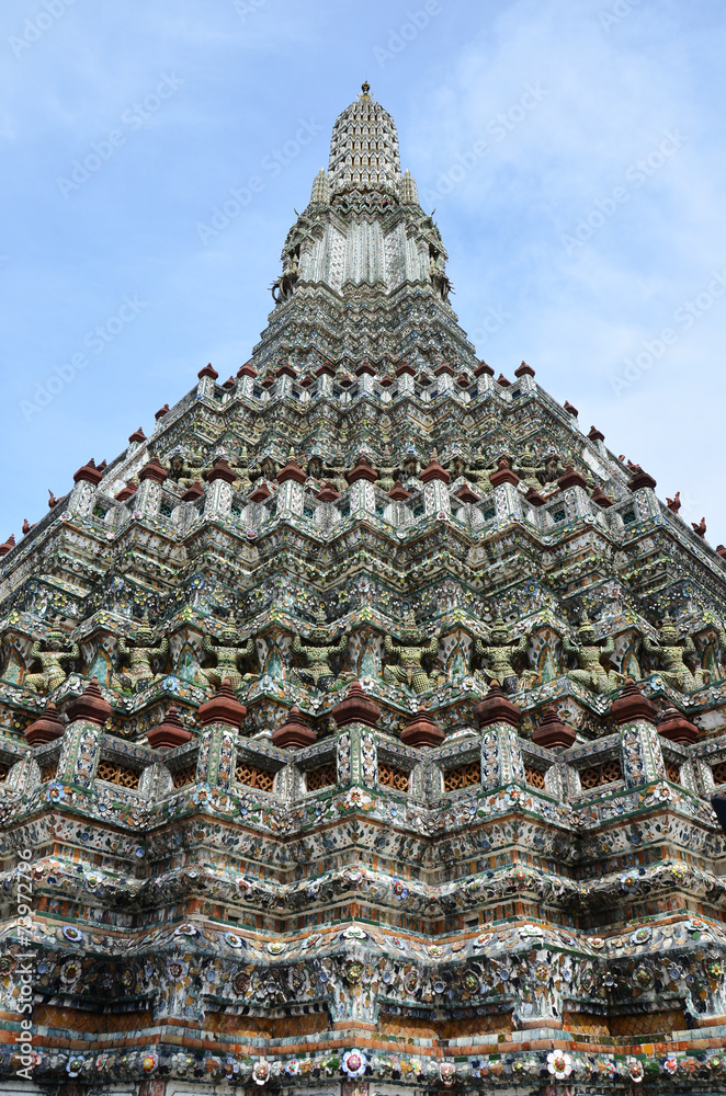 Prang of Wat Arun ratchawararam Ratchaworamahawihan
