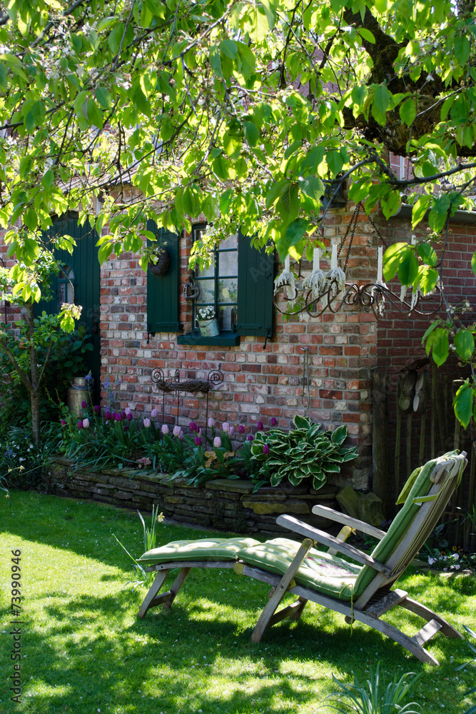 Deckchair in a cosy garden