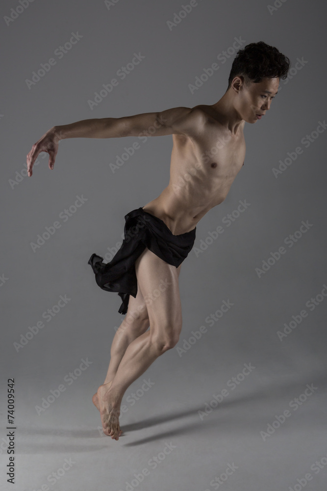 Obraz premium Dancer with a black silk