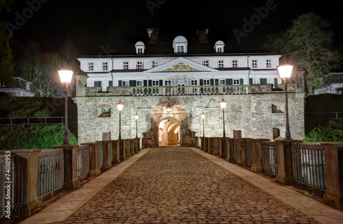 Schlossbrücke und Schloss Bad Pyrmont ,nachts
