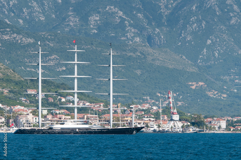 Naklejka premium Yacht in Tivat