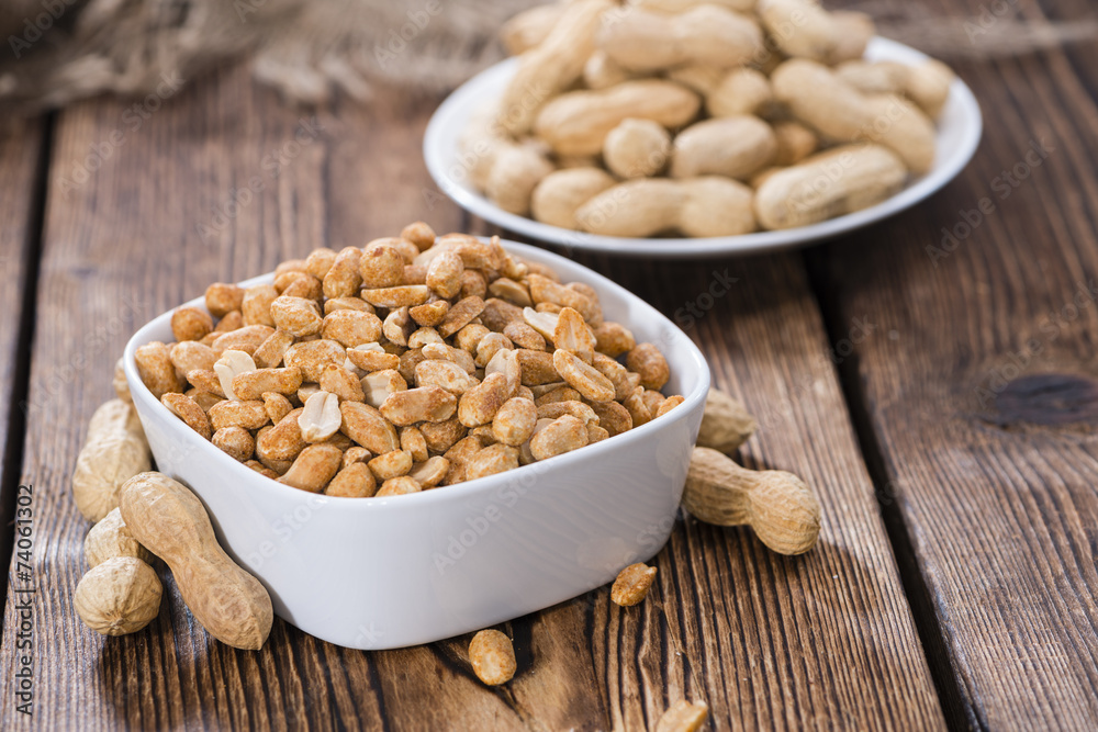 Peanuts (roasted and salted) Peanuts (roasted and salted)