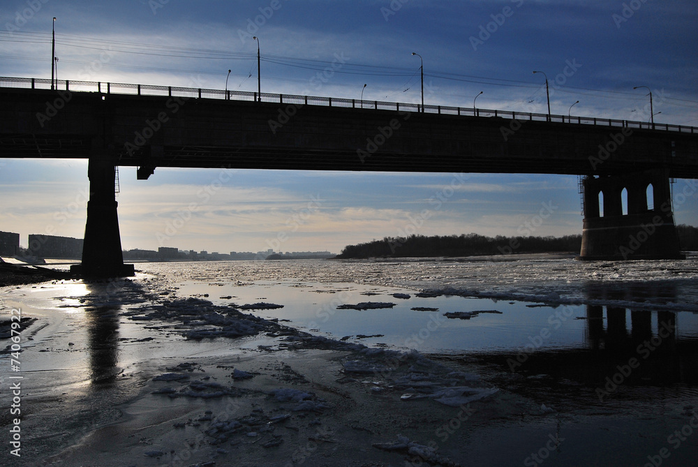 Starting freeze on the Irtysh River