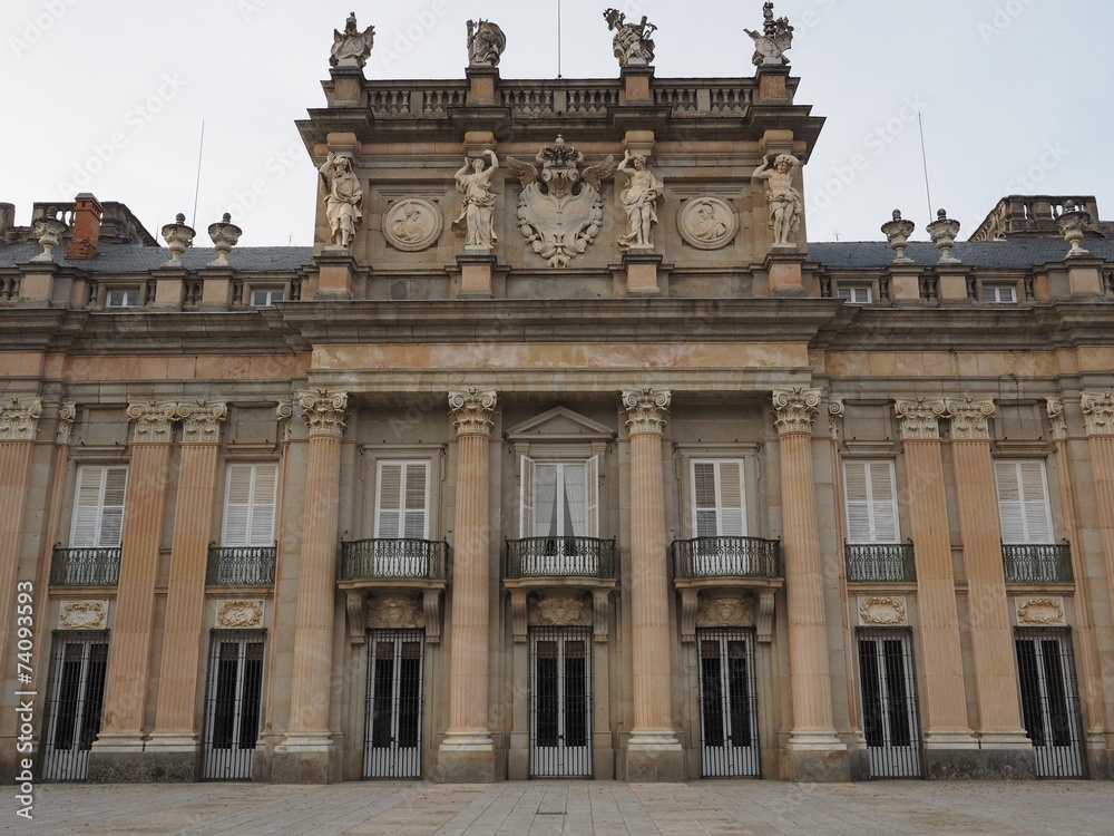 Obraz premium Jardines y Palacio de La Granja (Segovia) en otoño