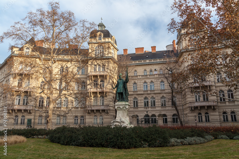 Zrinyi Miklos monument, Budapest