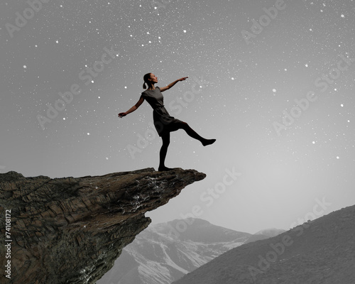 Bild auf Leinwand Woman on edge
