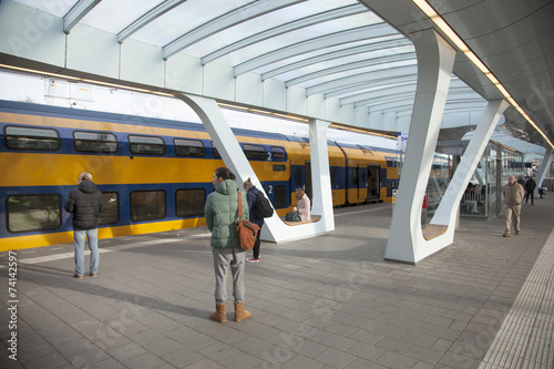 Fotografie, Obraz people on platform of new railway station in Arnhem