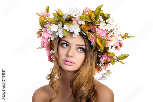 Obraz na płótnie Beautiful woman with a wreath of flowers
