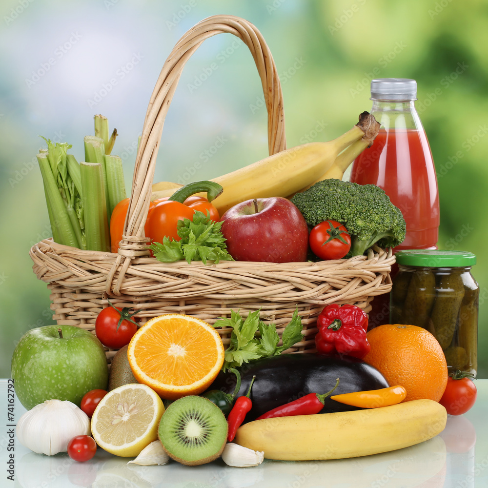 Früchte, Gemüse, Getränke, vegetarisch Lebensmittel Einkäufe - obrazy, fototapety, plakaty 