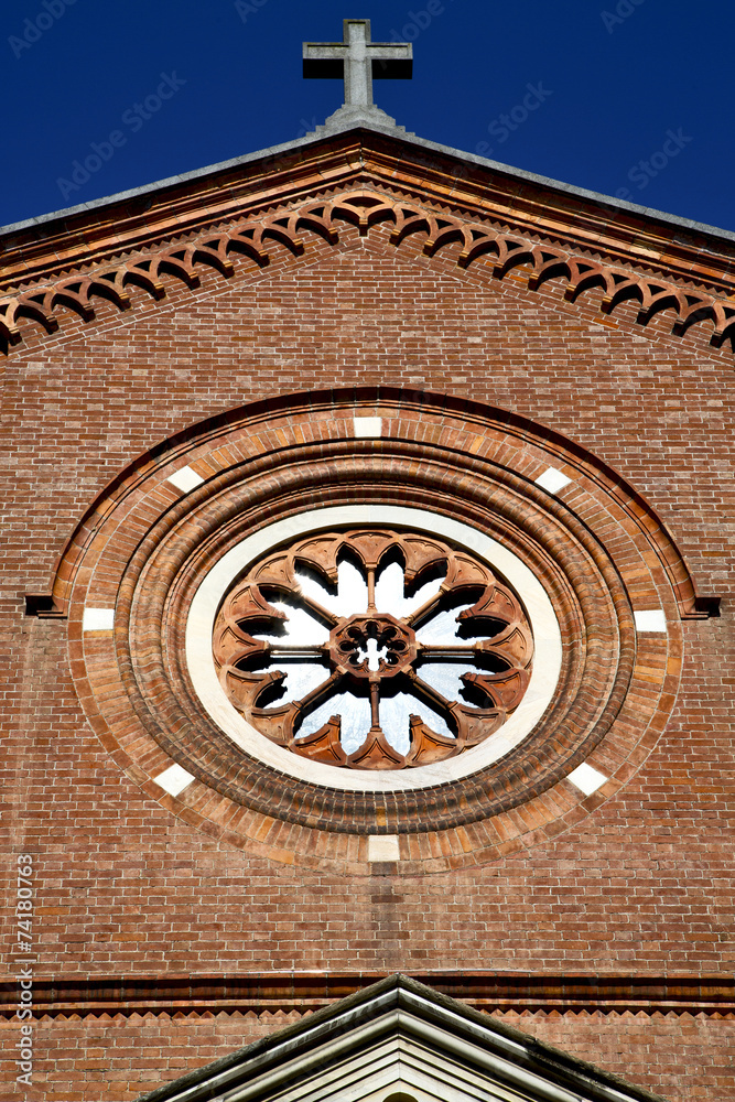 rose window  italy  lombardy     in  the castellanza  old   chur