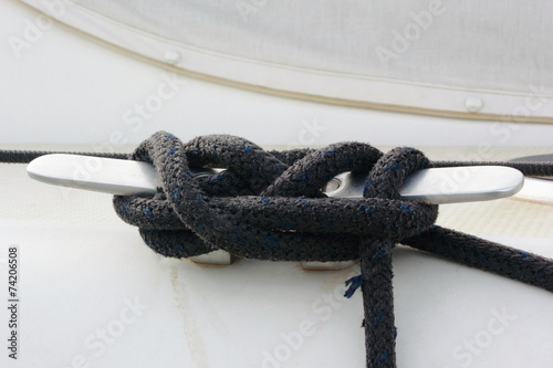 boat cleat and rope