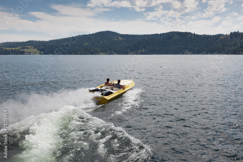 Speedboat Waves
