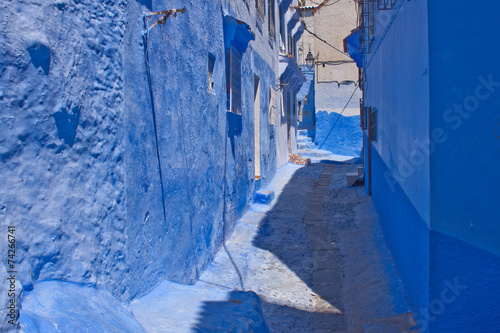 Street in the blue city of Chefchaouen © Matyas Rehak