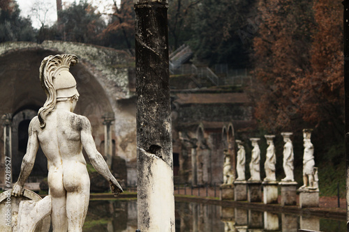 Villa Adriana, Canopo