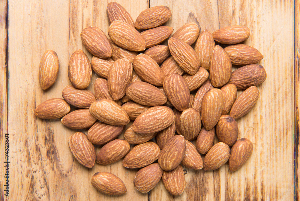 almonds almonds