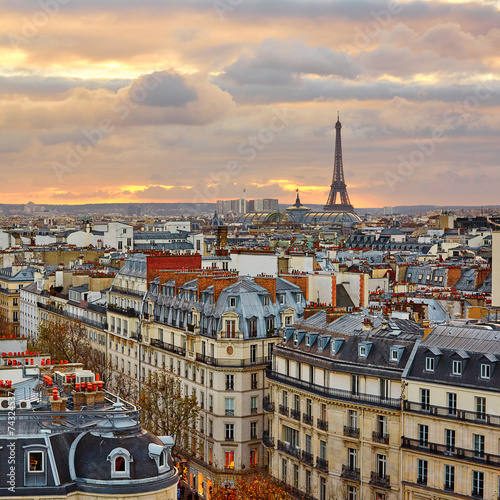 Canvas Print Parisian skyline with the Eiffel tower at sunset