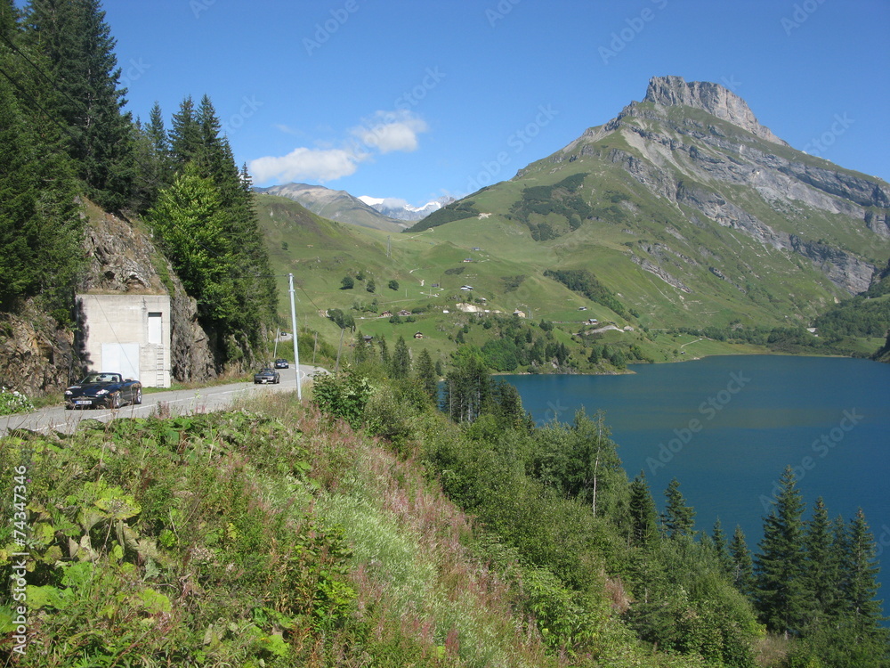 Fototapeta premium Route du cormet de Roselend (au-dessus du lac de Roselend)