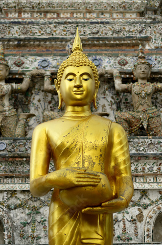 Buddha stand