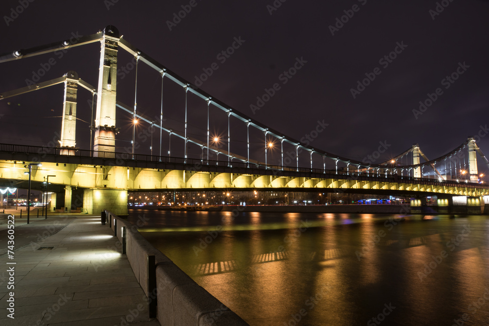 Obraz premium Ночной мост