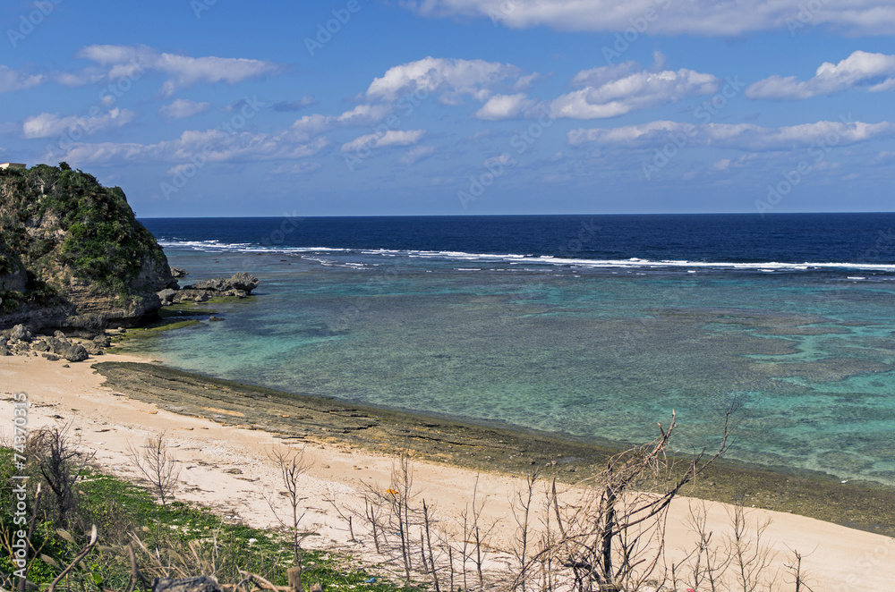 Fototapeta premium 沖縄 今帰仁村の海岸