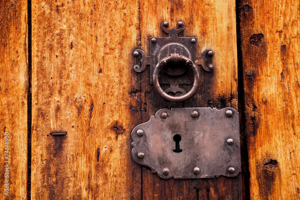 Fototapeta premium altes Türschloss