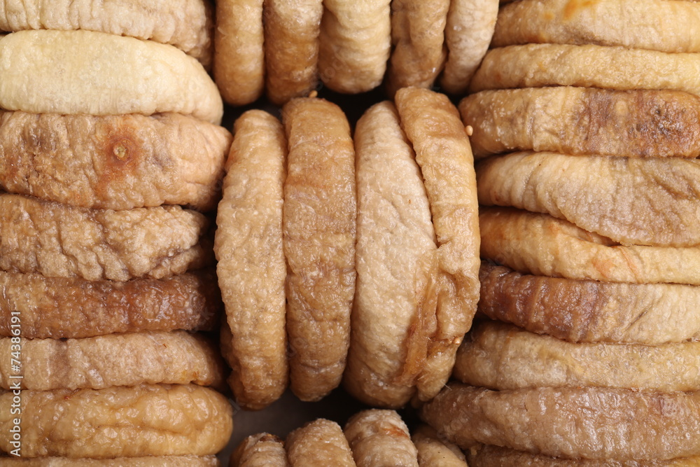 dried figs dried figs