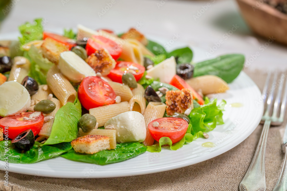 Healthy spring salad with vegetables