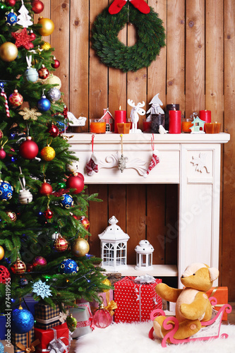Fireplace with beautiful Ch...