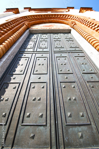 in mercallo rusty brass brown knocker a  door photo