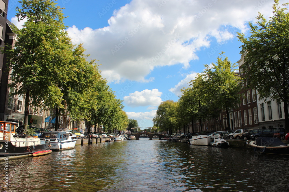 ヨーロッパ　オランダ　アムステルダムの運河６