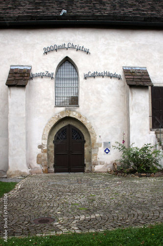 T  r der Schwalenberger Kirche