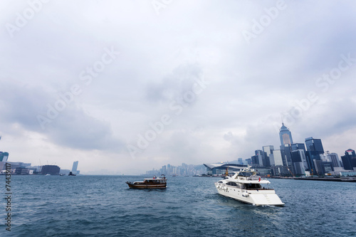 yacht,cityscape and victoria harbor of  hongkong © zhu difeng