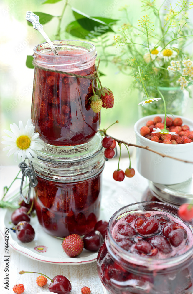 Just brewed jam made from wild strawberry and strawberry Just brewed jam made from wild strawberry and strawberry