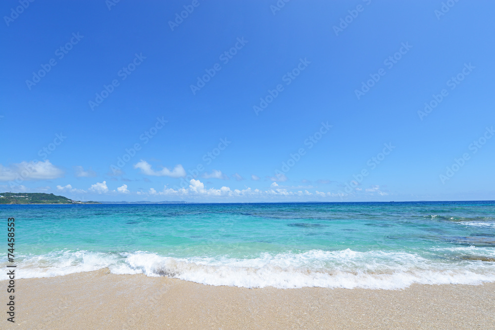 Obraz premium 南国の美しいビーチと紺碧の空