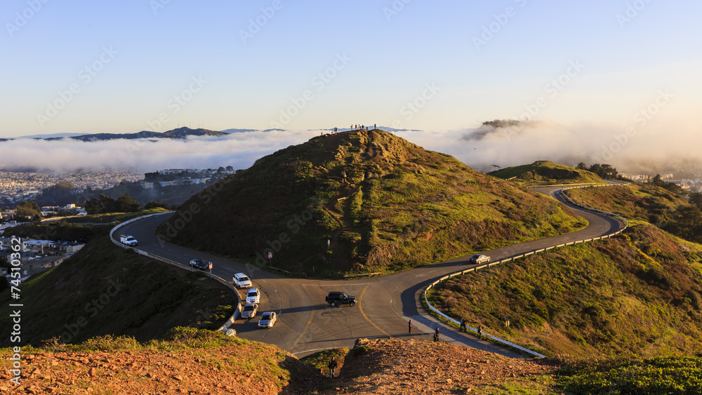 Twin peak, SFO